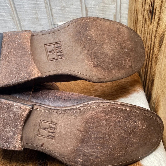 Frye Mens boots with zipper on back size 11.5 check them out very nice thanks 🙏 - Picture 7 of 11